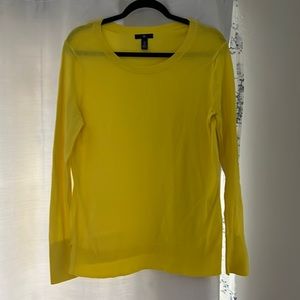 Gap sweater